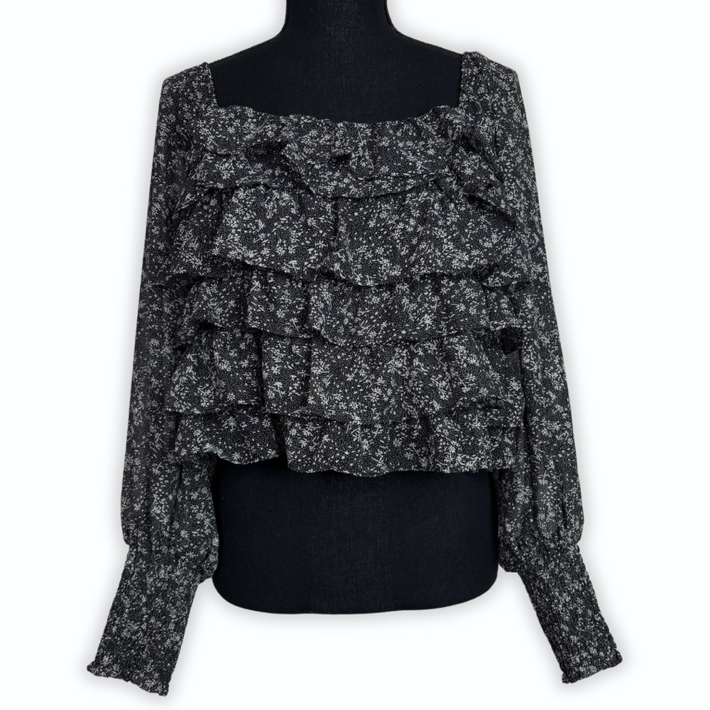 ASTR the Label Tiered Ruffle Square‎ Neck Tie Back Blouse Size Medium